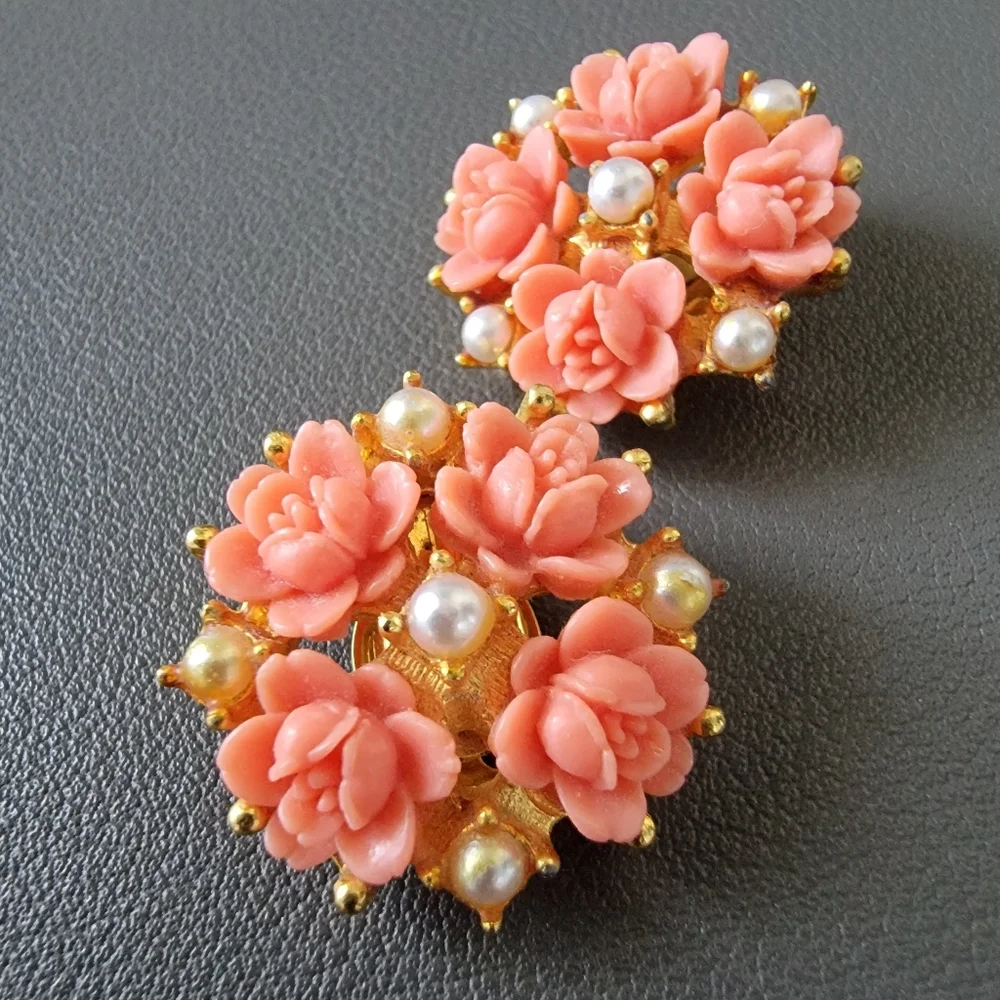 Vintage peach floral and pearl earrings